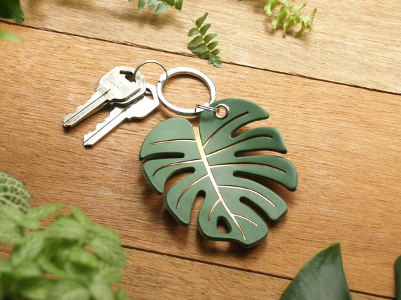 Leather Key Chain - Plant Leaf MONSTERA ( Custom Letter ) 5枚目の画像