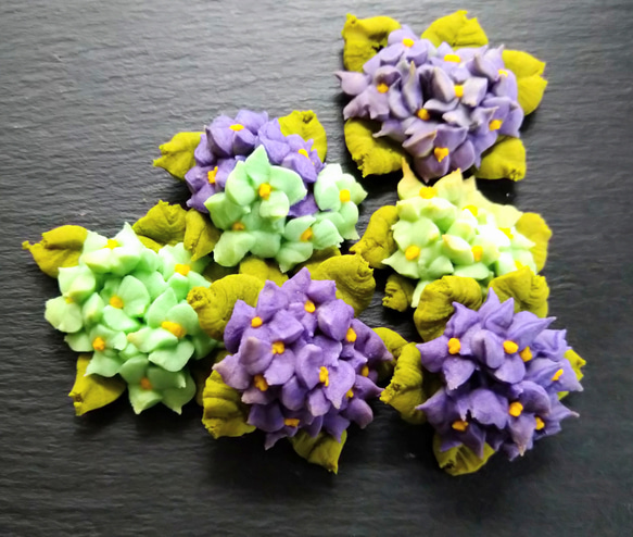 『紫陽花ハンドメイド2023』紫陽花のあんフラワークッキーあんこで出来たお花のクッキーグルテンフリー　クッキー缶 4枚目の画像