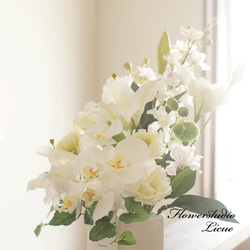 【仏花】カサブランカと胡蝶蘭と輪菊のスペシャル仏花(白&グリーン）　初盆の贈り物に 7枚目の画像