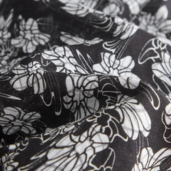 着る人の雰囲気を格上げる花柄ノースリーブトップス　リネン100％タンクトップ　210703-3　 11枚目の画像