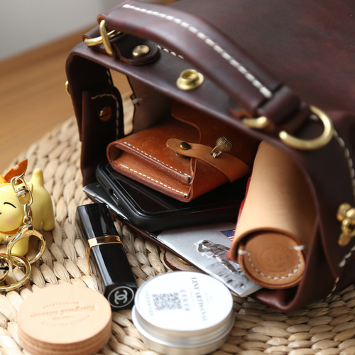 ☆1つ限りキャンペーン中！☆がま口 本革手作りのレザーショルダー