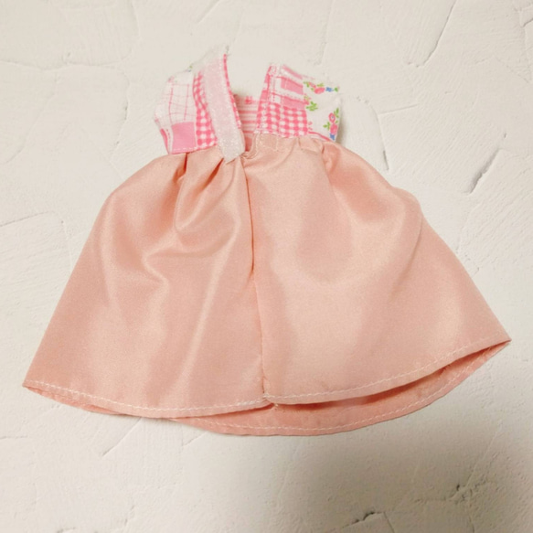 ノースリーブワンピース ピンク リカちゃん 服 シンプル 5枚目の画像