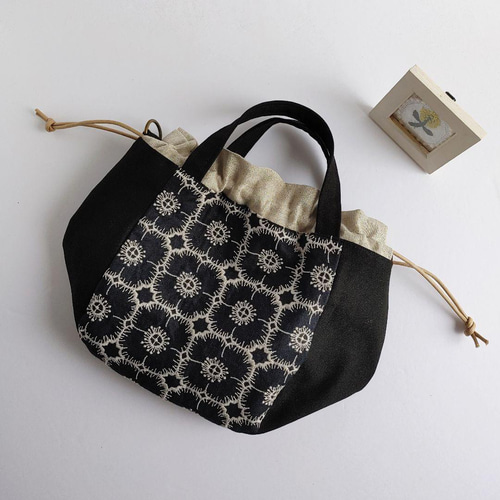 ミナペルホネン アネモネ 小ぶり巾着バッグ ショルダー 普段使い