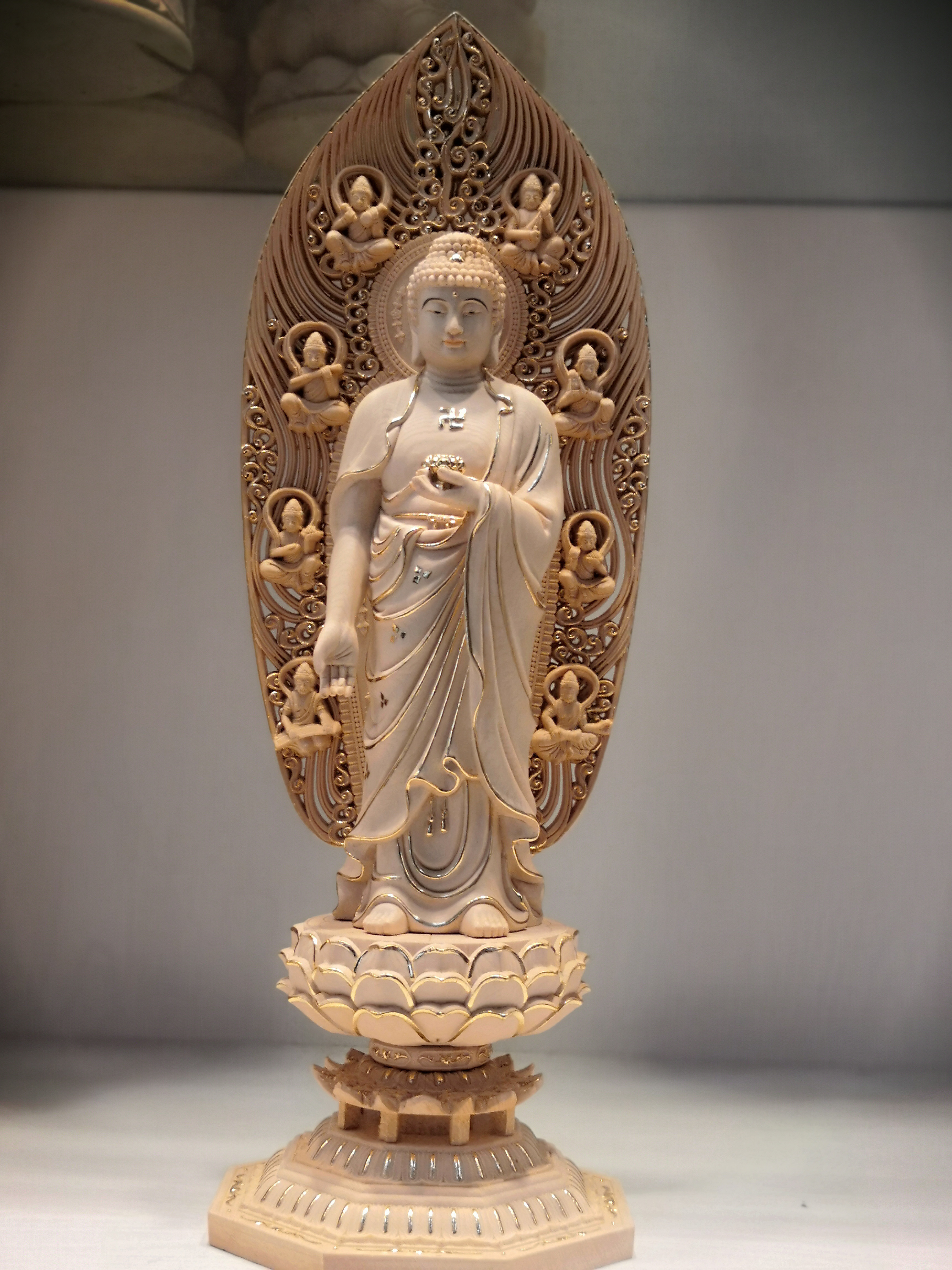 仏像　木彫り　62㎝　台座 木彫り 仏像 西方三聖【阿彌陀仏】彫刻 八角台座 彫刻 minn 通販