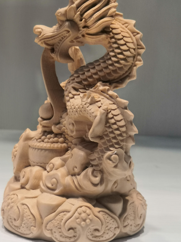 彫刻 竜吐珠 置物 高級天然木 木彫 工芸品 3枚目の画像
