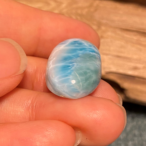 カリブの宝玉 ツートーンの海 ラリマー ルース 19 天然石 天然石