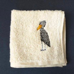 ハシビロコウの刺繍タオルハンカチ オーガニックコットン素材 3枚目の画像