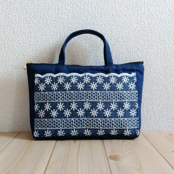 刺繍レース　25cmバッグインバッグ☆持ち手付き　1点物　ミニバッグ　大きめポーチ　ネイビーデニム　　894 3枚目の画像