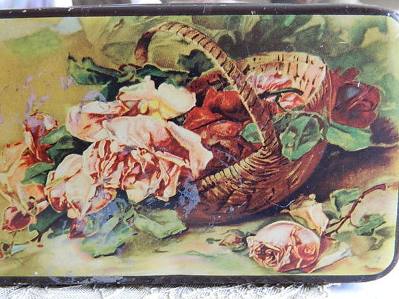 ✿薔薇とバスケットのトフィー缶　ヴィクトリアン　ハンドメイド作品の素材に 2枚目の画像