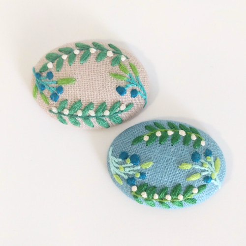 草花の刺繍ブローチ【botanical】b-104 ブローチ j.couture 通販