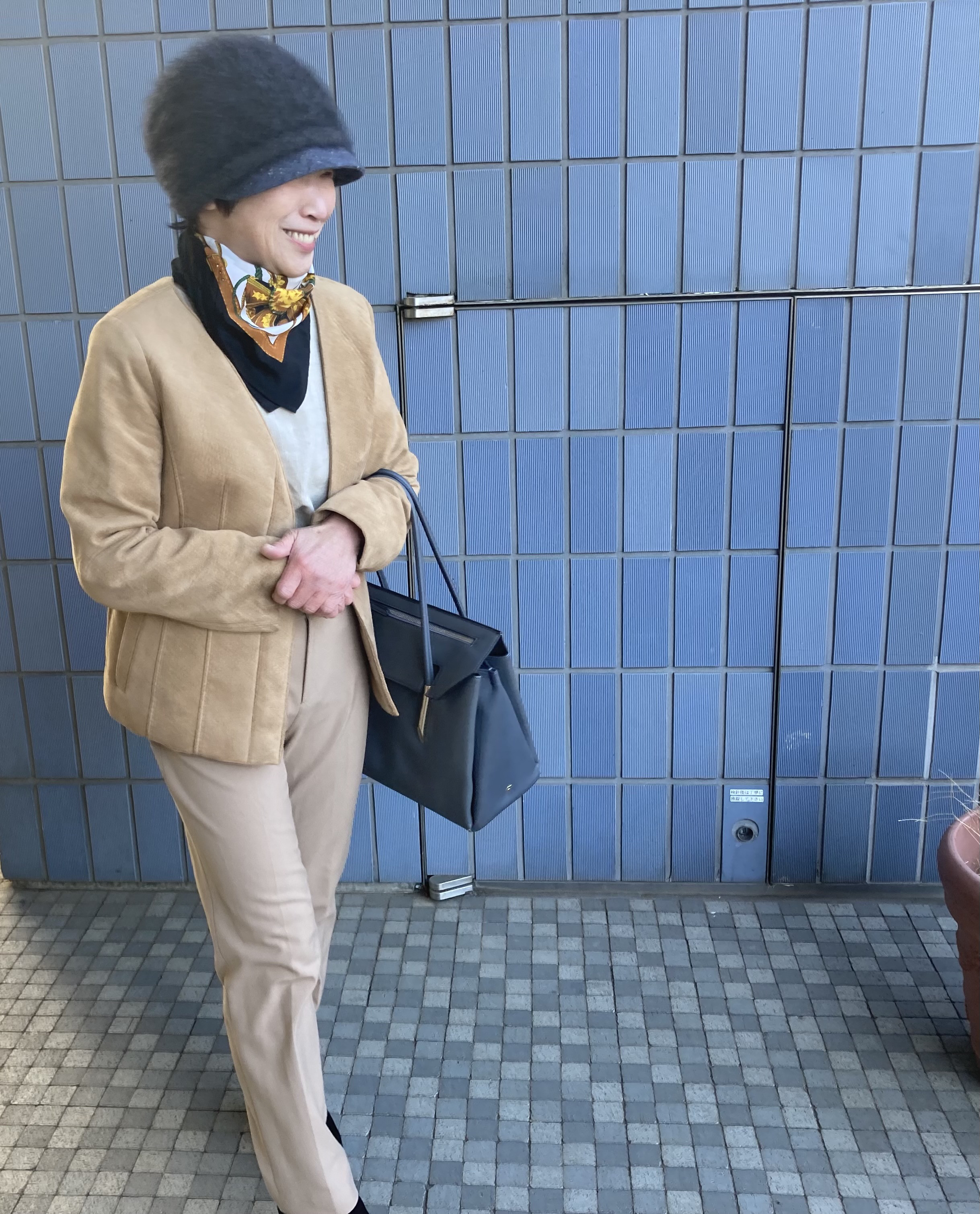 麻/リネン100%透けにくい体型カバーTブラウス（ベージュ/半袖・長袖・クルーネック・Vネック）