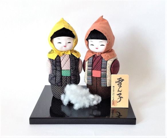 木目込み人形　扇子を持った女の子 十和 -towa- 小さな木目込み人形 | コンパクト五月人形の人形