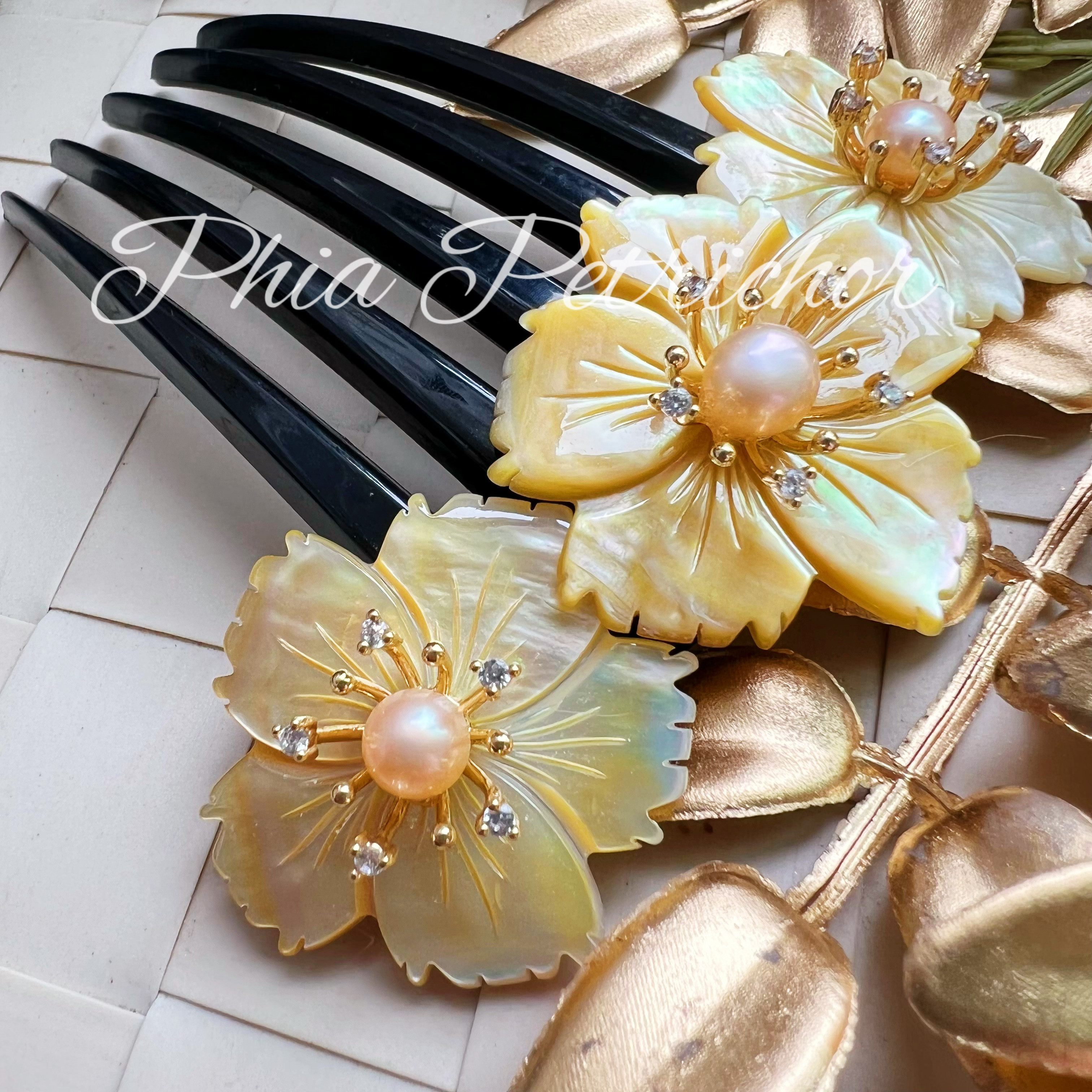 雅 ヘアコーム コーム ヘアピン 髪飾り 白蝶貝 桜 かんざし バチ型 結婚式 真珠 パール 花