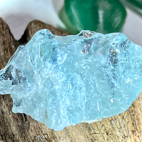 幸せをもたらす】虹入り✨ アクアマリン 原石 ラフストーン その他置物