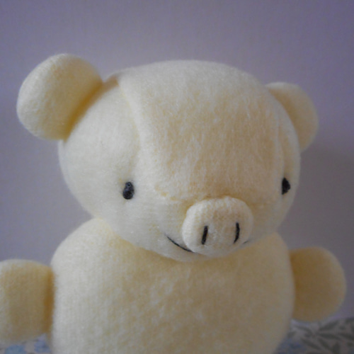 Yofuget テディベア ぬいぐるみ　作家　ハンドメイド ブライス ぶた 手のひらサイズのクリームぶたのぬいぐるみ ぬいぐるみ kabebe 通販