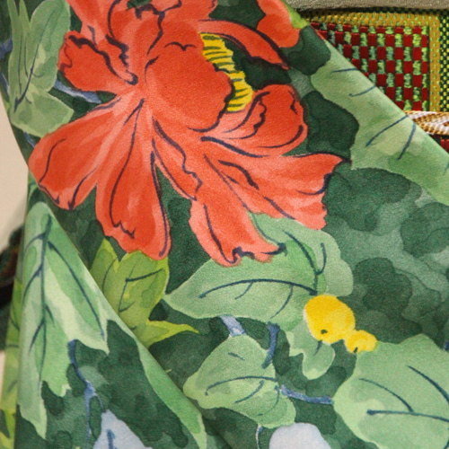 緑と赤の花柄着物 楽天市場】【花ひめ・矢絣緑】袴 4点セット 着物 帯 袴（紐下丈72cm