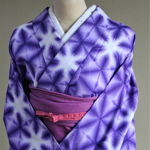 有松鳴海絞り 紫色 花柄 浴衣　新品 ◇現代 有松鳴海絞 浴衣◇【紫】雪花絞り 大胆な柄が大人の