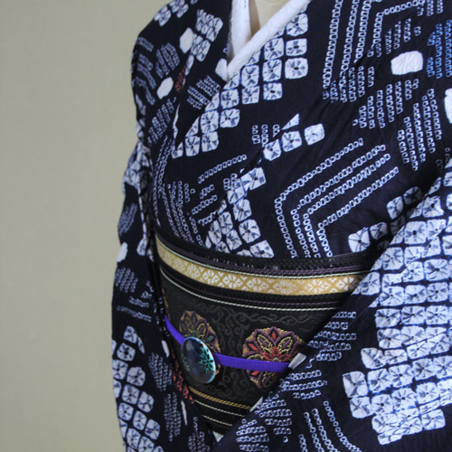 ◇有松鳴海絞 浴衣◇【濃紺 赤 青】花つなぎの古典柄が普遍的で ◇有松鳴海絞 浴衣◇【濃紺 赤 青】花つなぎの古典柄が普遍的で