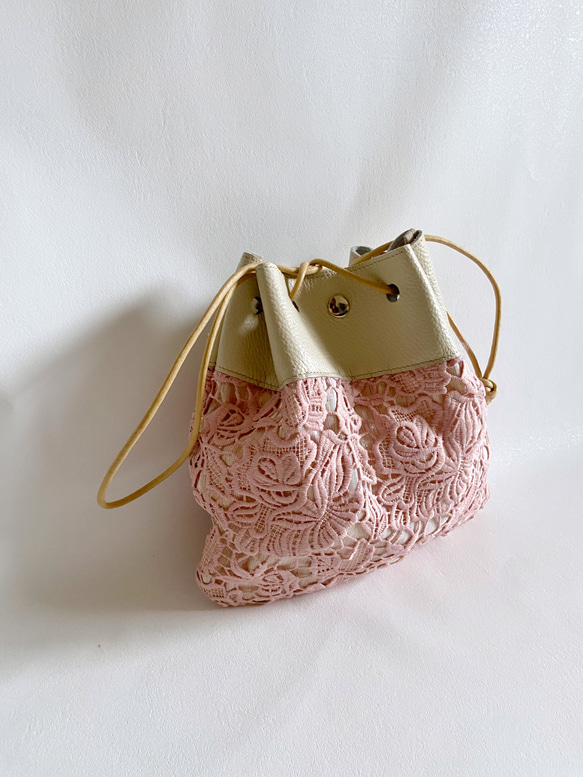 巾着バッグ 本革 × ケミカルレース 生地 刺繍 / クリームラメ × ベビーピンク 7枚目の画像