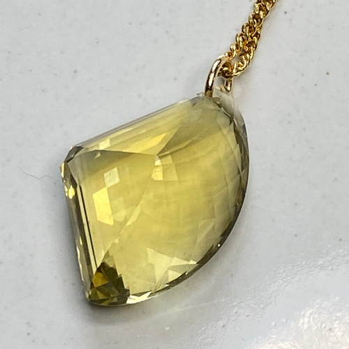 中古K18WG レモンクォーツダイヤモンドペンダントトップ 中古K18WG レモンクォーツダイヤモンドペンダントトップ