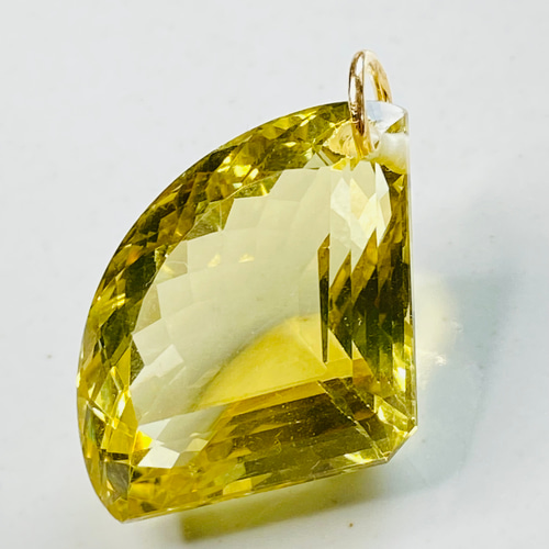 中古K18WG レモンクォーツダイヤモンドペンダントトップ 中古K18WG レモンクォーツダイヤモンドペンダントトップ