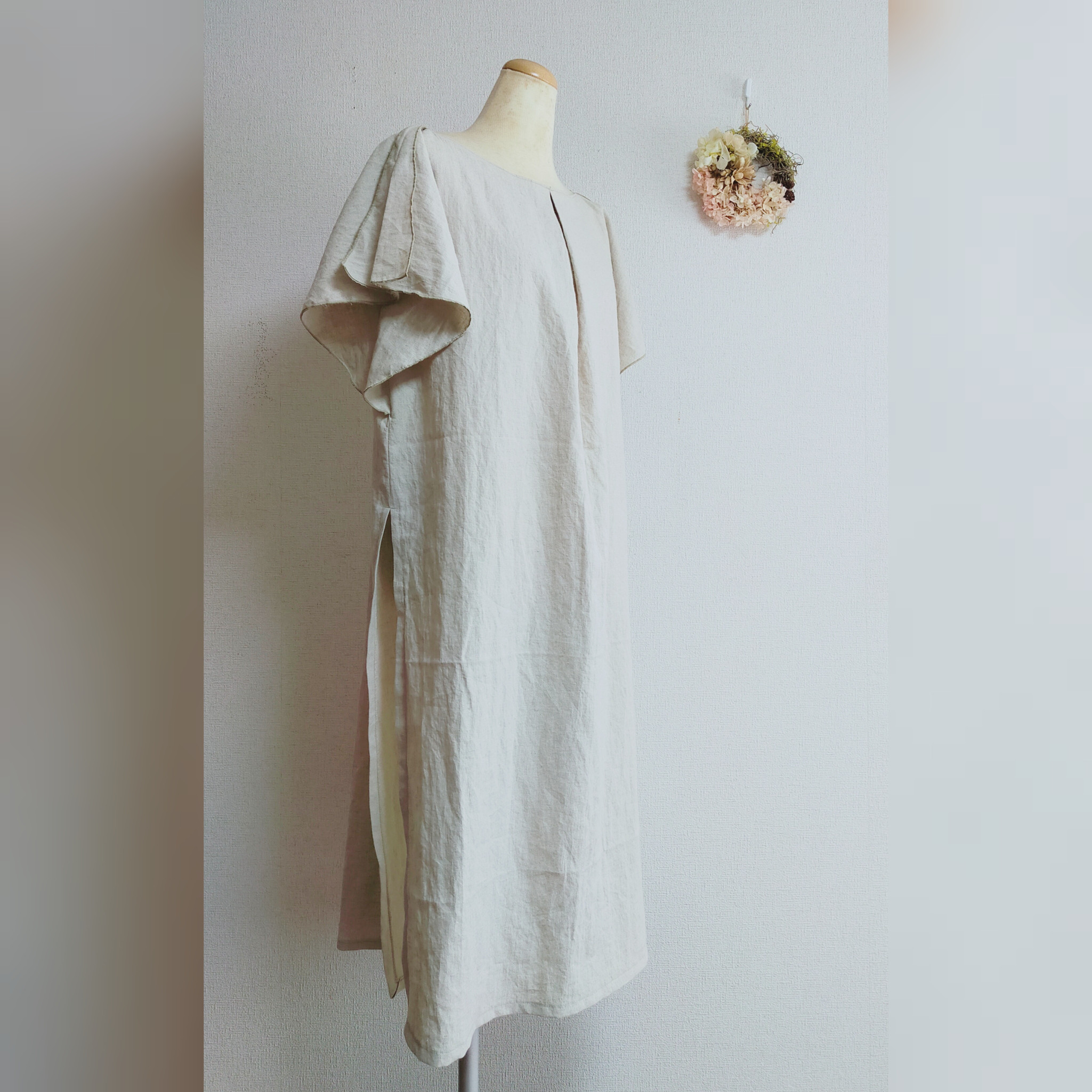 カラーが豊富‼️コットンリネンの袖、両サイドスリットワンピース