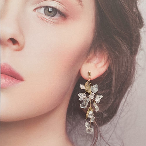メタルリーフと天然石 ロング小枝アクセサリー ピアス