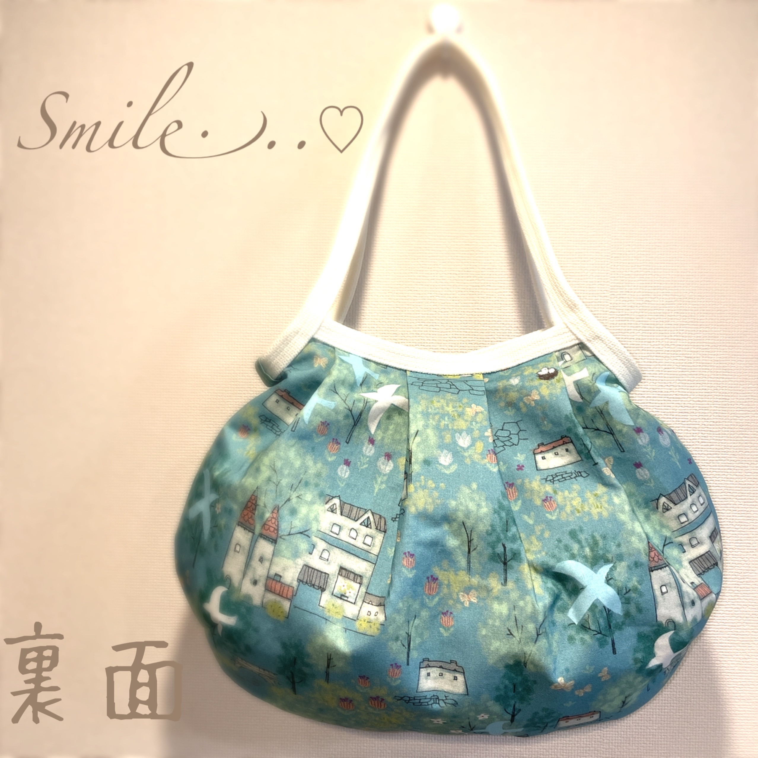 コロンと可愛いショルダーグラニーバッグ　北欧調　メルヘンチック　幸せの青い鳥　水彩風景画  ◎選べる2サイズ