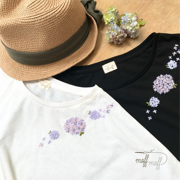 黒地　紫陽花手刺繍のドルマン半袖Tシャツ 綿春夏レディース　女性　ゆるいシルエット コットン　花の手刺繍 3枚目の画像