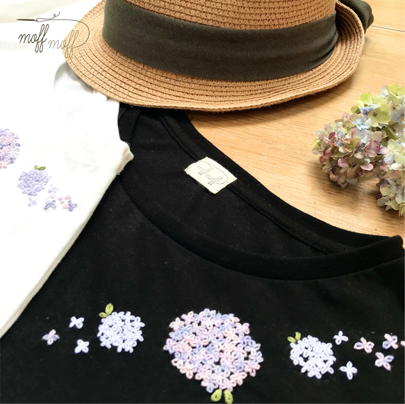 黒地　紫陽花手刺繍のドルマン半袖Tシャツ 綿春夏レディース　女性　ゆるいシルエット コットン　花の手刺繍 1枚目の画像