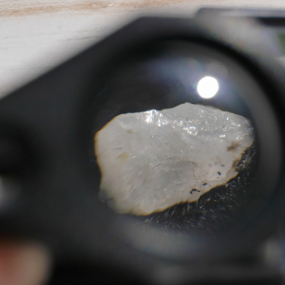 天然石フェナカイト2個セット合計約1.20ct(ブラジル産)結晶原石ルースケース付属鉱物[phe-220617-09] 3枚目の画像