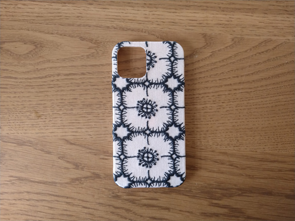 B6 マルチケース anemone ライトベージュ ミナペルホネン ハンドメイド B6 マルチケース anemone ライトベージュ ミナペルホネン