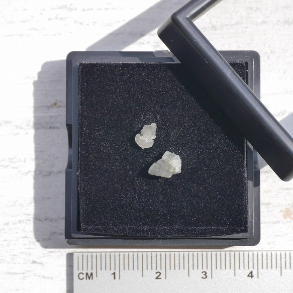 天然石フェナカイト2個セット合計約1.20ct(ブラジル産)結晶原石ルースケース付属鉱物[phe-220617-11] 12枚目の画像