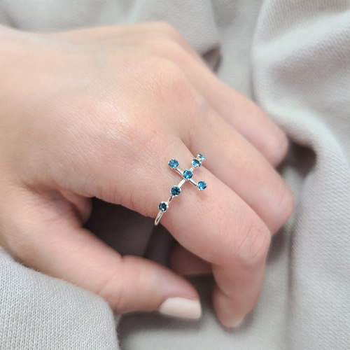 ハンドメイド 　シルバーリング 青い石 シルバーアクセサリー メンズ シルバーリング 指輪 アイスブルー 青