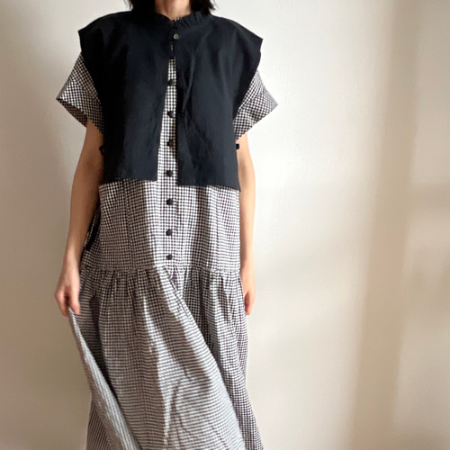 mamuキルティングフリルベスト⭐︎ブラック QUILTING FRILL VEST – MAMU ONLINE STORE