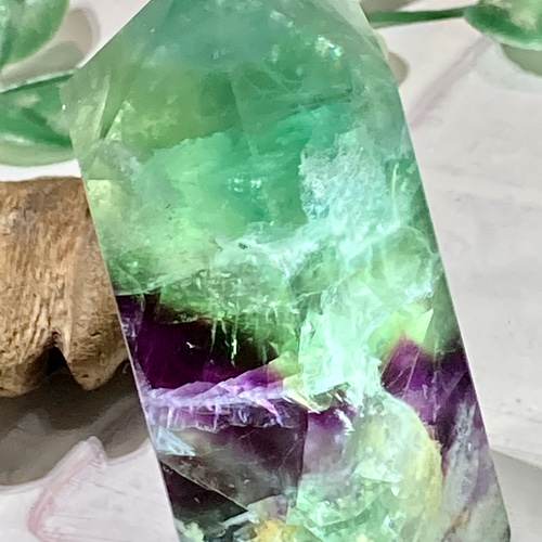 エンジェルフェザー✿*:・ フローライト マルチカラー 蛍石 ポイント