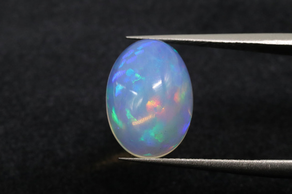 天然オパール 3.245ct ルース 10月誕生石 遊色 2枚目の画像