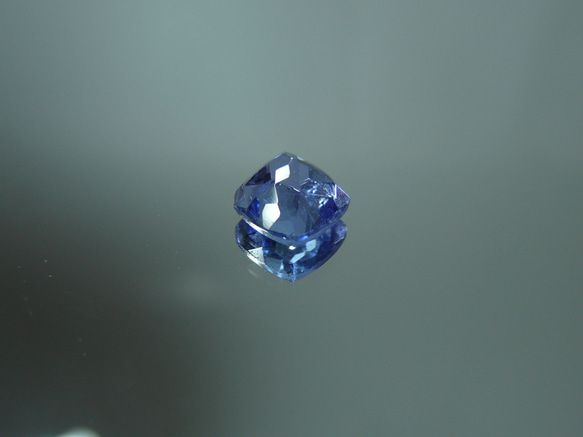 20614-1　【タンザニア産】　天然タンザナイト　ルース　　１．２ｃｔ 16枚目の画像