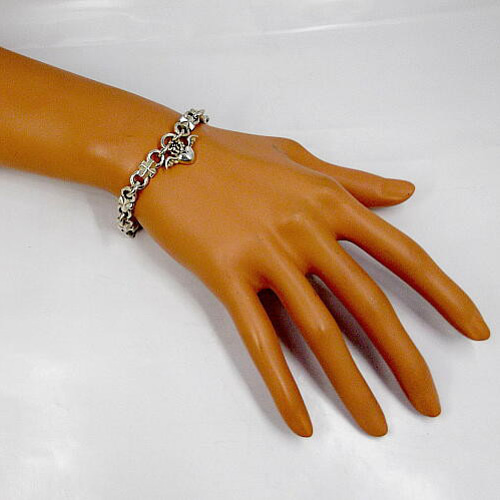 ルビー石のハートウィングデザインのシルバー925製のブレス4  