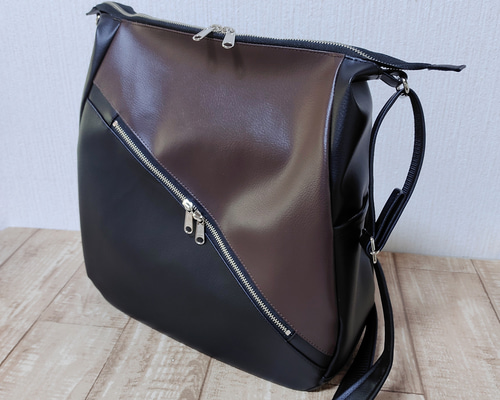 【希少品】パテックフィリップ レザー製ショルダーバッグダークブラウンノベルティー 未使用 希少品 パテックフィリップ レザー製 ショルダーバッグ