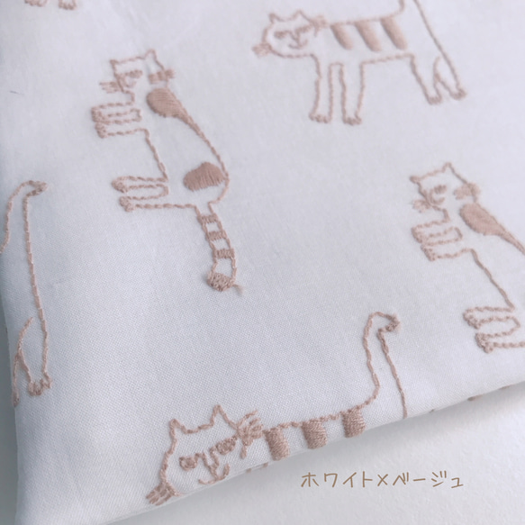 ‍(=^x^=) neco neco フラットポーチ　4カラー　ポケット＆仕切り付き　猫刺繍コットン生地 13枚目の画像