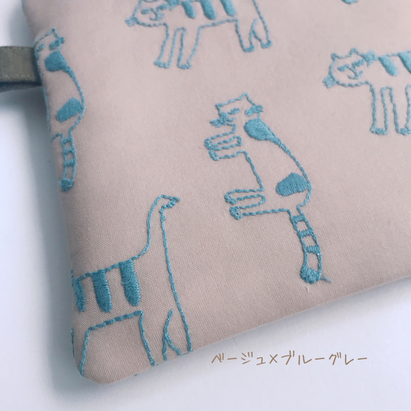‍(=^x^=) neco neco フラットポーチ　4カラー　ポケット＆仕切り付き　猫刺繍コットン生地 14枚目の画像