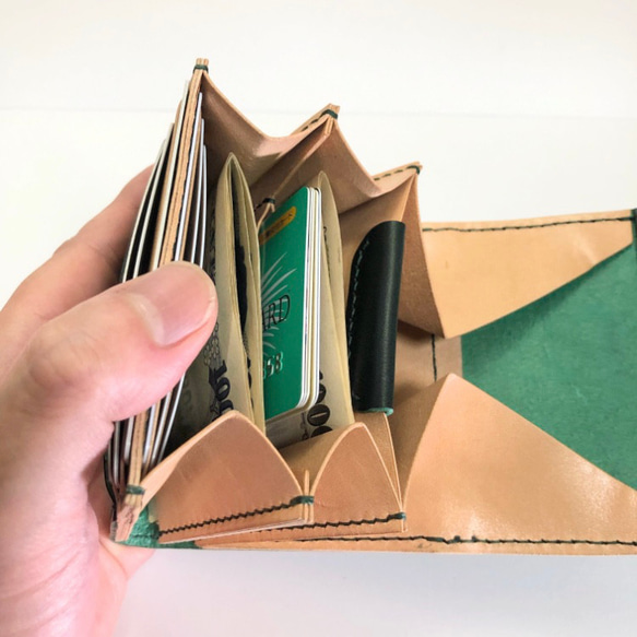 『コンパクトで可愛い』ハーフギャルソンウォレット　ルガトー(緑) オプションでご選択下さい