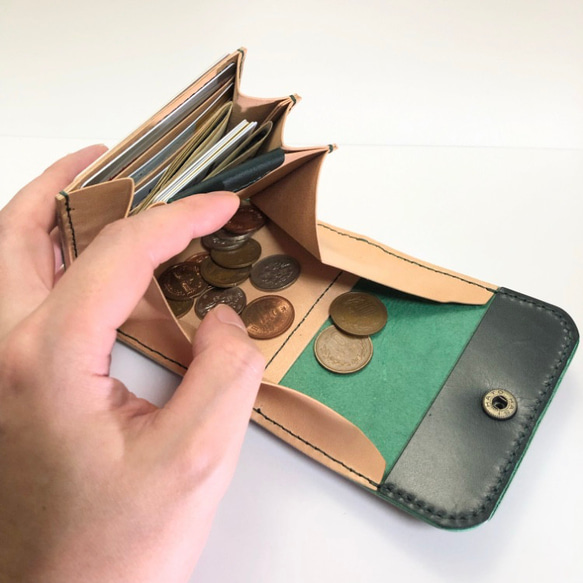 『コンパクトで可愛い』ハーフギャルソンウォレット　ルガトー(緑) オプションでご選択下さい