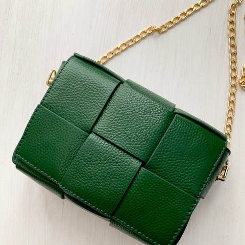 本革 牛革 編み込み バッグ ショルダーバッグ ゴールド チェーン