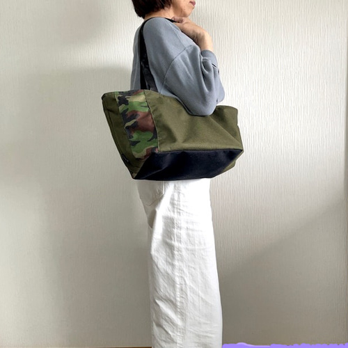 トートバッグ　コーデュラ ナイロンカモフラ　ハンドメイド　ショルダー紐込み ハンドメイド トートバッグ コーデュラ ナイロン カモフラ