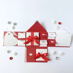 ✳︎組み立ていらず✳︎パーツつき　レター型  サプライズボックス　赤×白×シルバー 4枚目の画像
