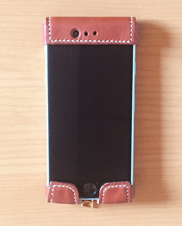 イタリアンレザーのジップ付きiPhoneケース (SE第2～3世代用) ブラウン 6枚目の画像