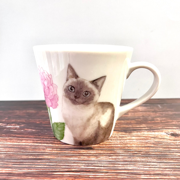 猫とバラのマグカップ　シャム猫　手描き　 4枚目の画像
