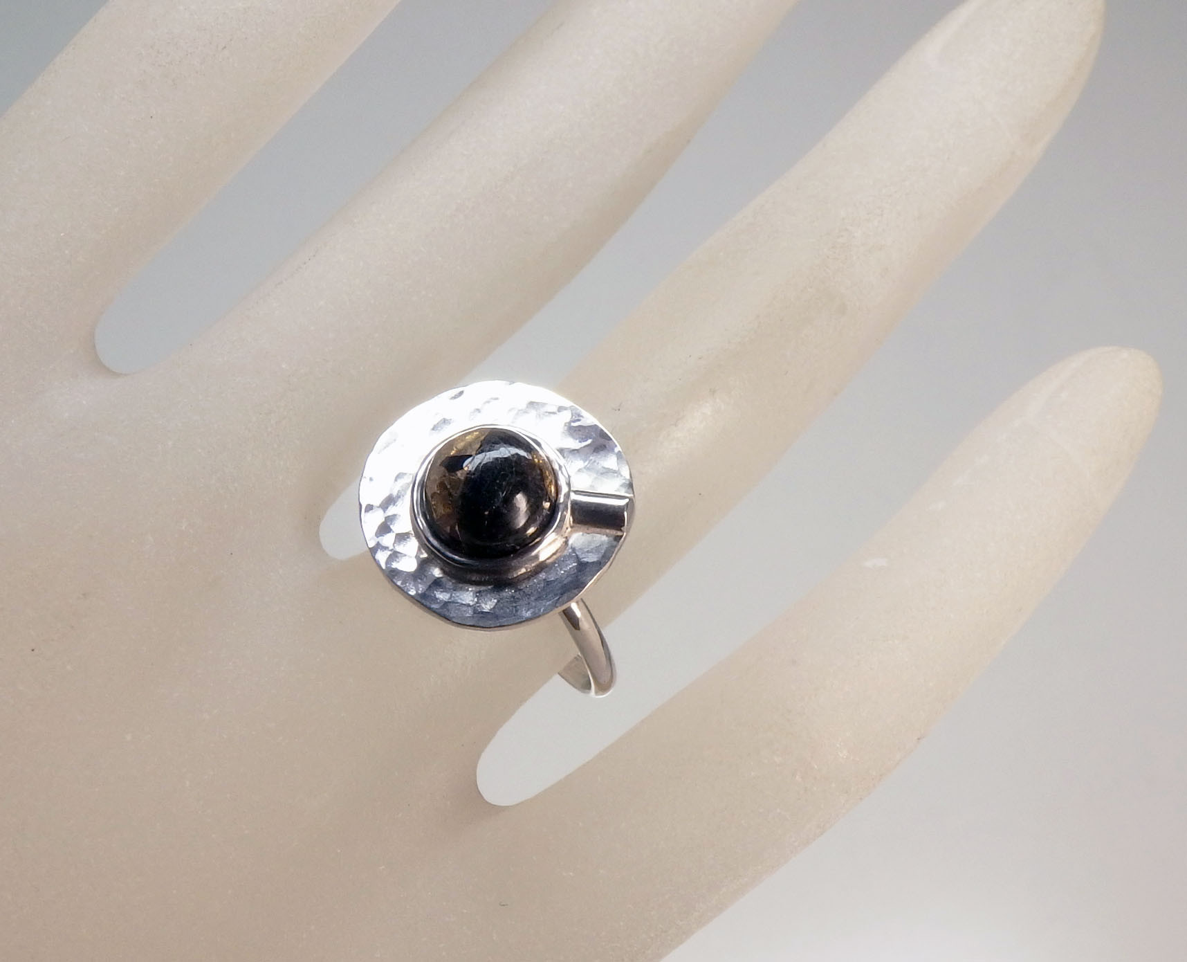 コッパーオプシディアン　彫金リング　１３号